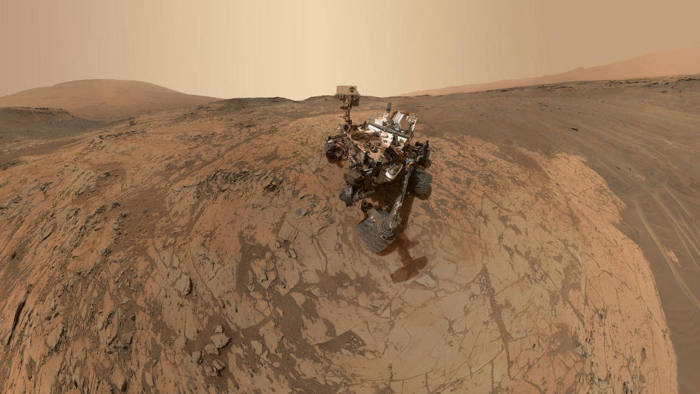 MOUNT SHARP, MARS - JANUARY 2015: In this handout provided by NASA/JPL-Caltech/MSSS This self-portrait of NASA's Curiosity Mars rover shows the vehicle at the "Mojave" site, where its drill collected the mission's second taste of Mount Sharp. The scene combines dozens of images taken during January 2015 by the MAHLI camera at the end of the rover's robotic arm. (Photo by NASA/JPL-Caltech/MSSS via Getty Images)