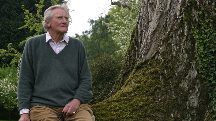 Lord Heseltine in his garden at Thenford (Thenford is his residence). 2006 (C) Tigress Productions