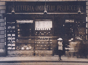 1925: Edoardo and Adele Fendi open their first store on Via del Plebiscito, in Rome