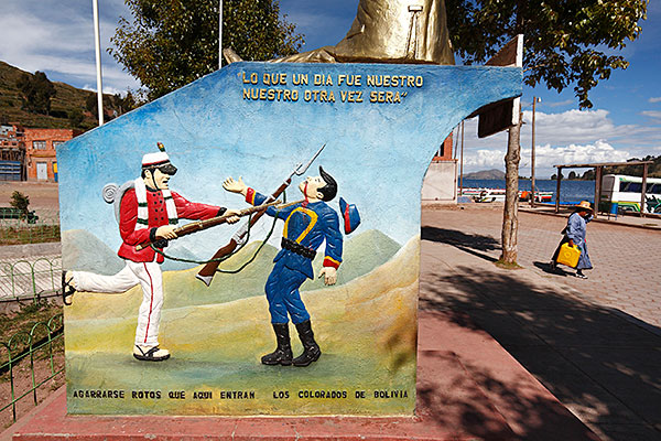 A mural in San Pedro de Tiquina, Bolivia, depicting the war of the Pacific
