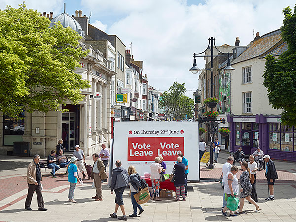 Simon Roberts, who was the official election photographer in 2010, has travelled the country documenting the referendum campaigns, including a Vote Leave street stall in Worthing last month