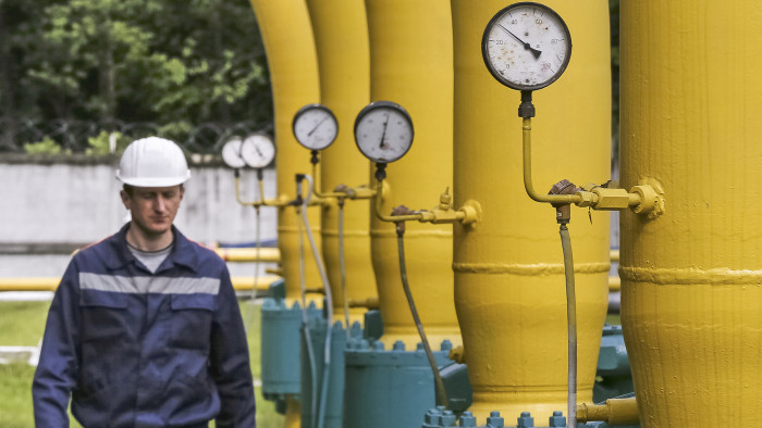 Pressure gauges, pipes and valves are pictured at an &quot;Dashava&quot; underground gas storage facility near Striy, Ukraine May 28, 2015. Ukrainian state energy firm Naftogaz paid Russia's Gazprom another $30 million in prepayment for gas supplies, the Ukrainian company said on Wednesday. REUTERS/Gleb Garanich - GF10000109831