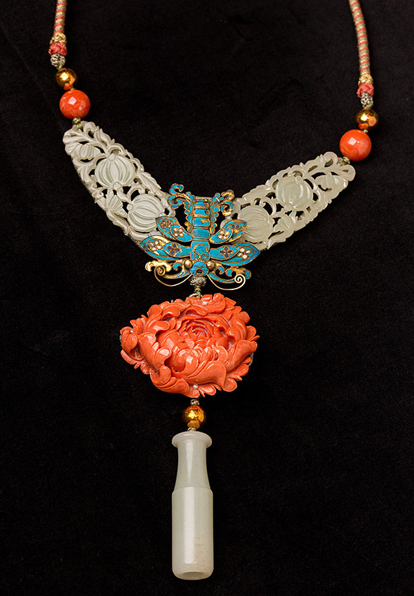 Carved jade and coral necklace