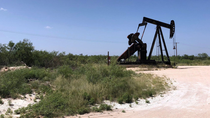 FILE PHOTO: A pumpjack is shown outside Midland-Odessa area in the Permian basin in Texas, U.S., July 17, 2018. Image taken July 17, 2018. REUTERS/Liz Hampton/File Photo