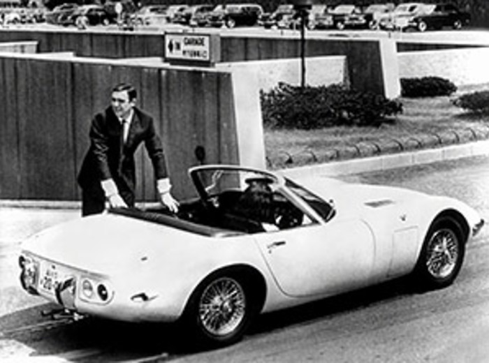 A scene with the Toyota 2000GT in the movie 'You Only Live Twice'