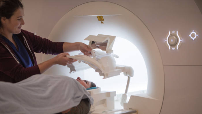 Seasonal Appeal - Alzheimer's Research UK An Alzheimers patient (Sophie) undergoes a MRI scan in  the National Hospital for Neurology and Neurosurgery in London 

FT Seasonal appeal.