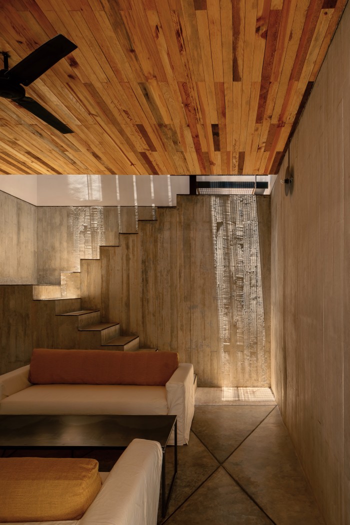 “Clay, leather, wood and stone add layers of richness”: Otro Hotel