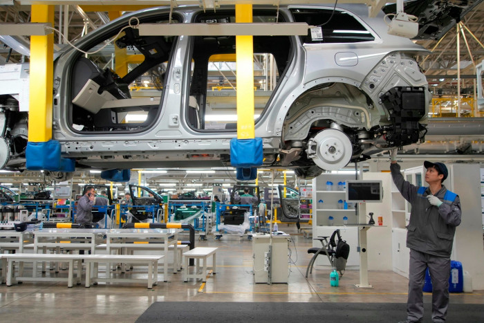 An SUV is assembled at a Li Auto factory in Changzhou, Jiangsu province 