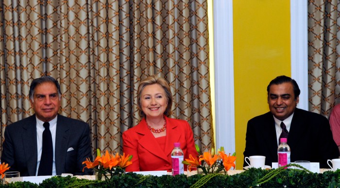US Secretary of State Hillary Clinton sits between Ratan Tata (left), chairman of Tata Group, and Mukesh Ambani during a meeting with Indian business leaders in Mumbai, 2009