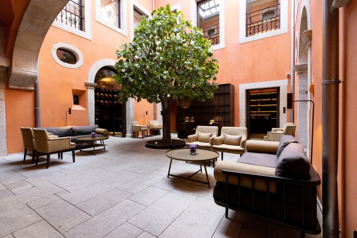 A courtyard at Casa da Companhia
