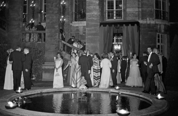 A ball at the Hôtel Lambert in 1967, hosted by Alexis, Baron de Redé
