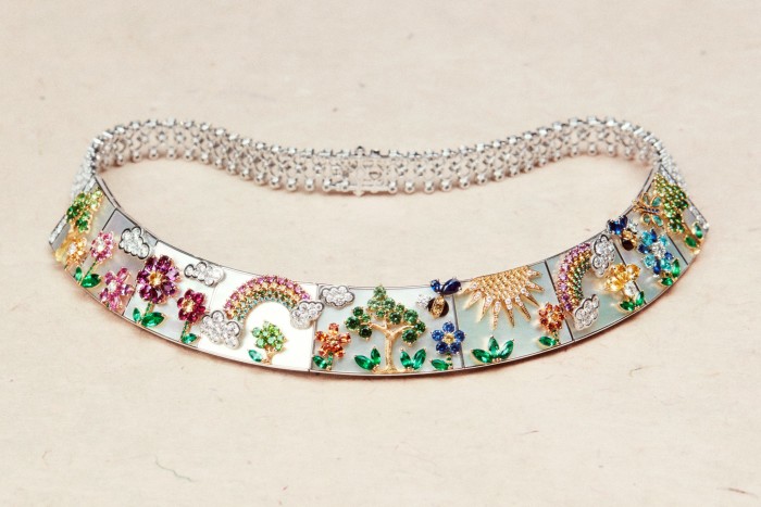 White-, yellow- and pink-gold, platinum, diamond, emerald, yellow-, pink- and blue-sapphire, tsavorite, purple-, spessartite- and demantoid-garnet, Paraíba-tourmaline, ruby, mother-of-pearl and lacquer Mini Milly Jardin necklace