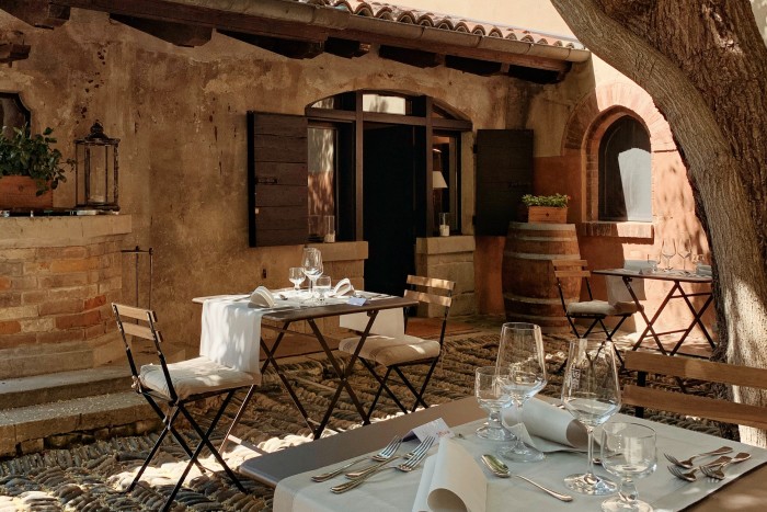The restaurant at Castello di Gabiano