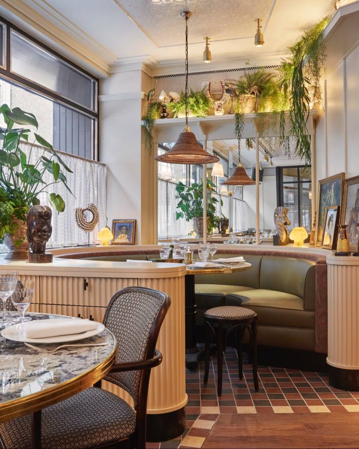 “Sprawled across a five-storey townhouse”: the glitzy new Louie in Covent Garden