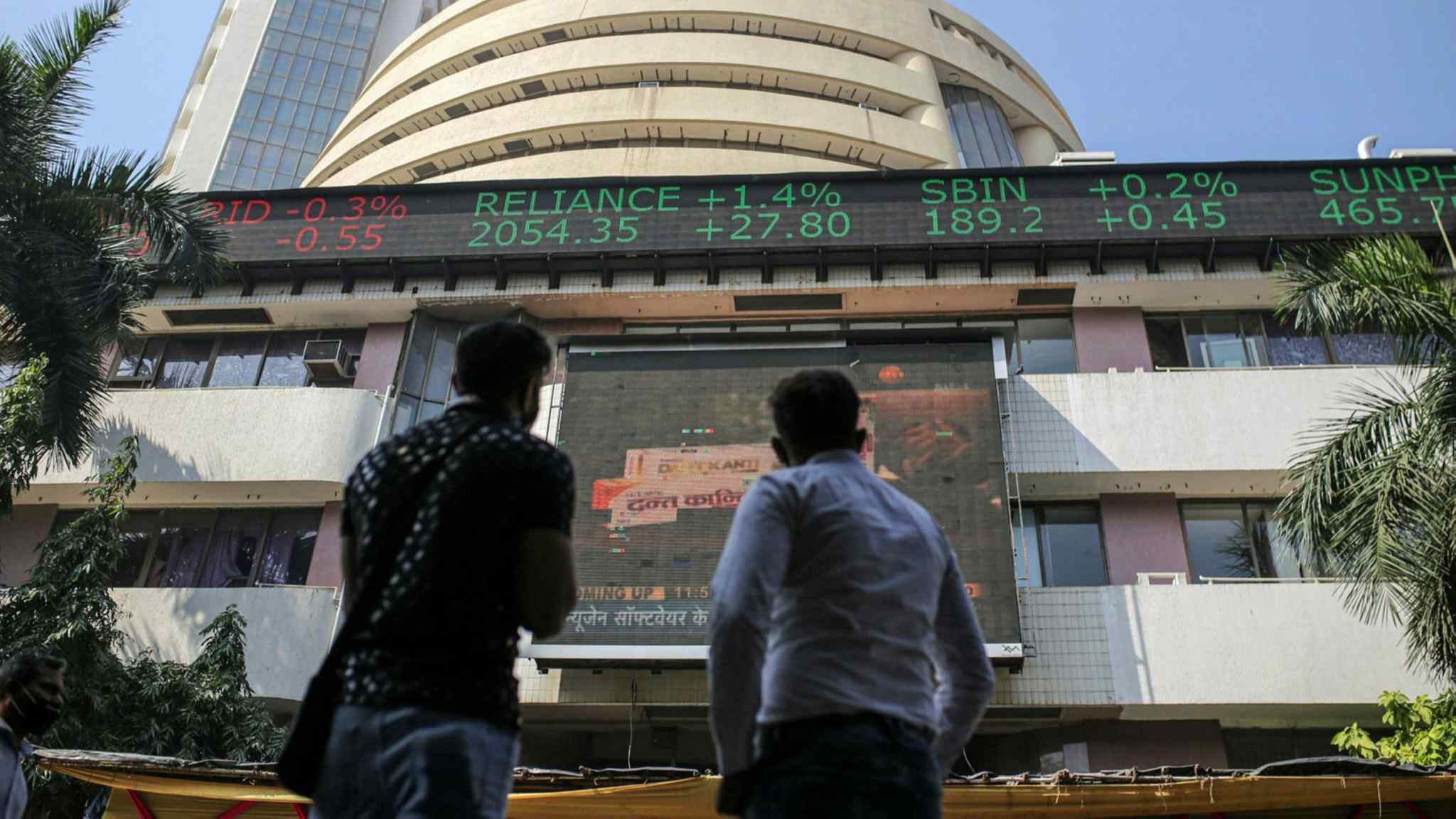 Foreign investors dump record $33bn of Indian stocks since October
