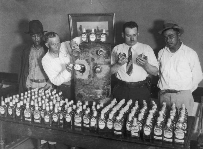 California Prohibition agents with 250 bottles of tequila