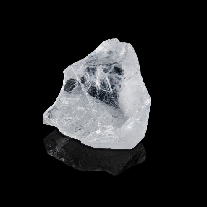 1. An 18.47ct rough diamond from the Cullinan mine