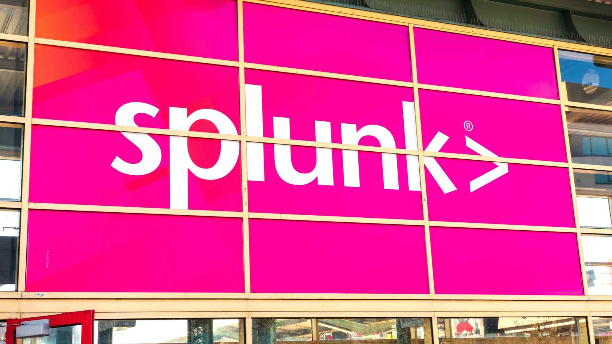 Cisco agrees $28bn deal for cyber security group Splunk