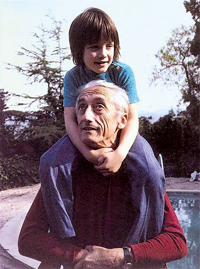 Fabien with his grandfather Jacques Cousteau, 1971