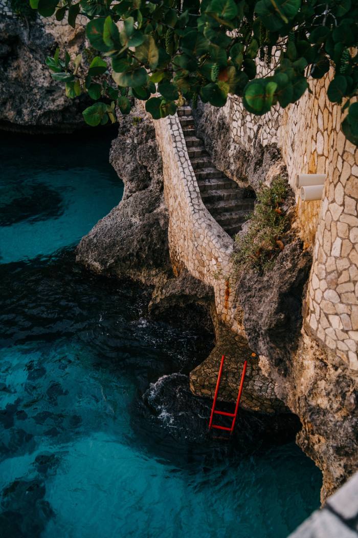 A ladder down to Pristine Cove