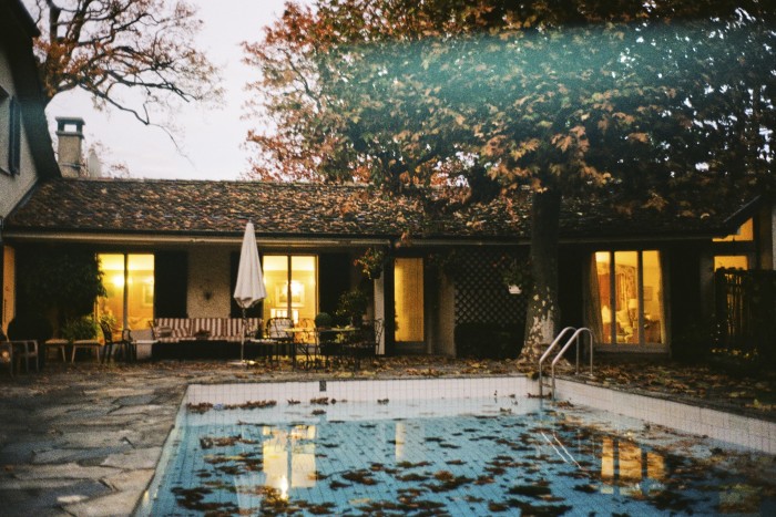 The swimming pool at the house of Pamela Hanson’s mother