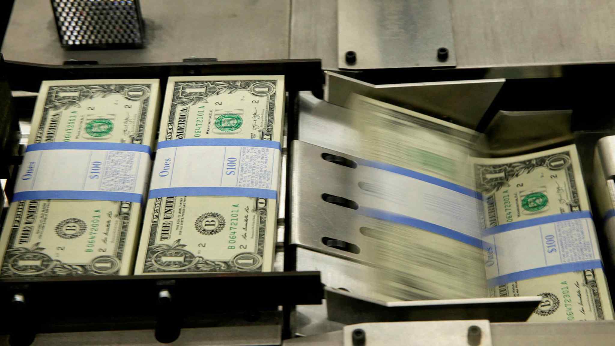 Dollar hits highest level since 2020 as traders brace for Fed rate rises