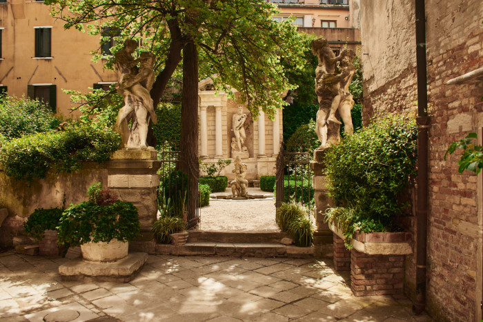 The private courtyard, looking towards the garden