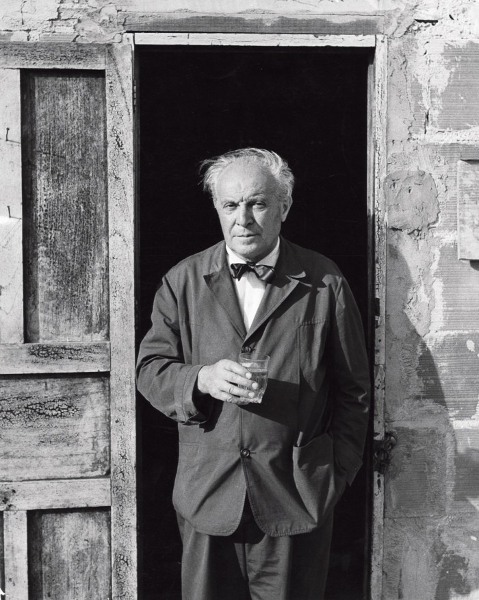 Gio Ponti on the building site for Villa Planchart in Caracas, 1955