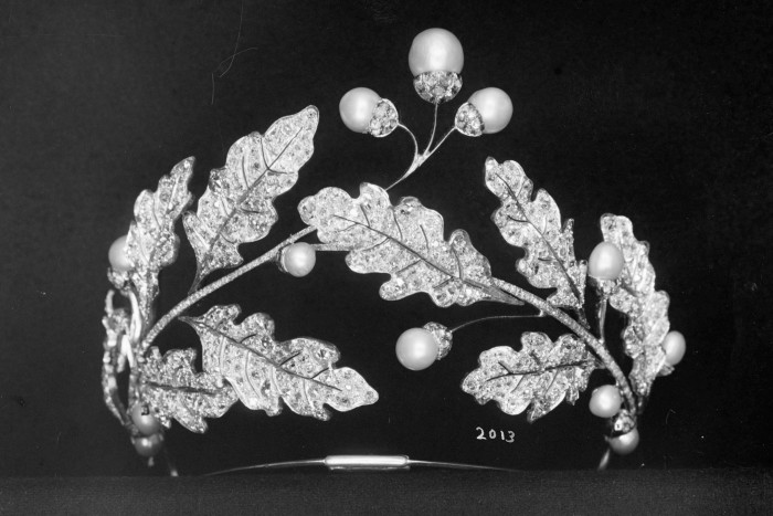  Oak-leaf tiara, c1890-1900, by Joseph Chaumet