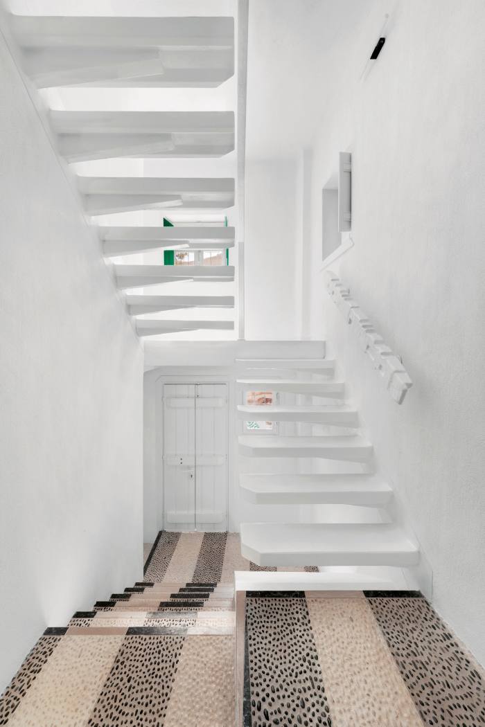 “Like blocks of wax” – the freestanding stairs
