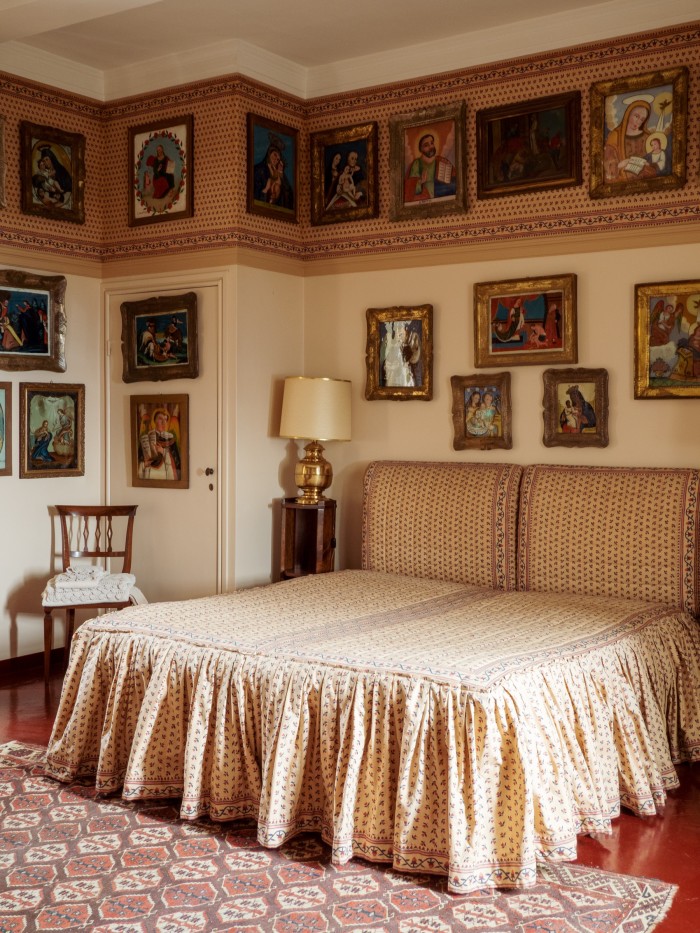 The Madonna bedroom at the Castello