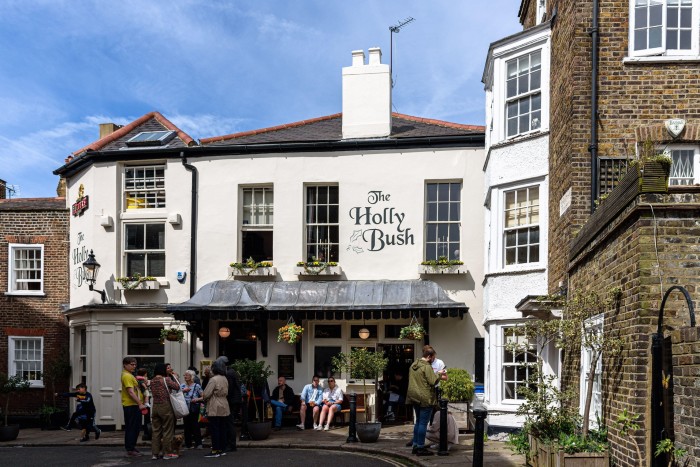 The Holly Bush — FT Globetrotter’s favourite Hampstead Village pub