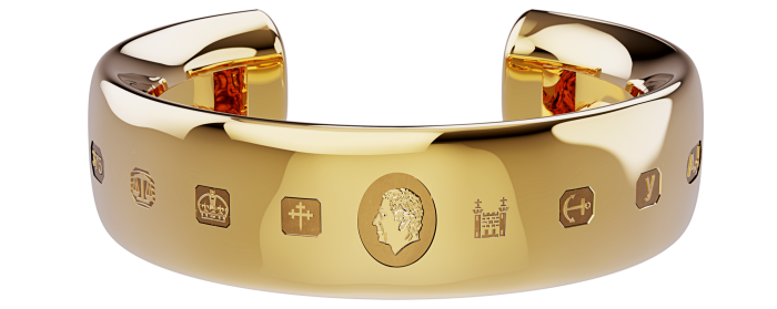886 by The Royal Mint gold King Charles III hallmark cuff, £19,995