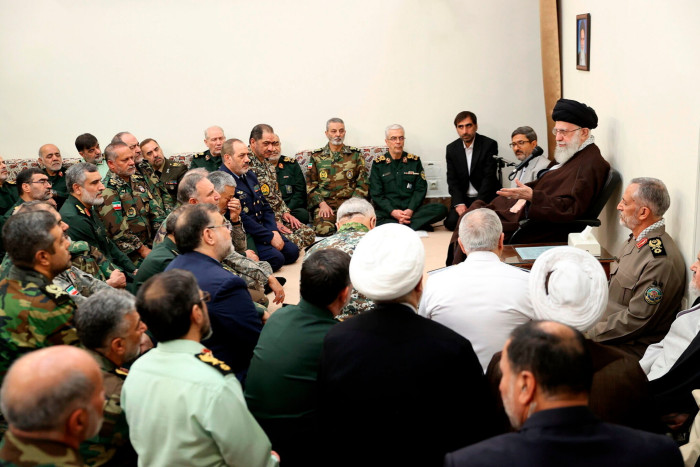 Khamenei at a meeting with military officials