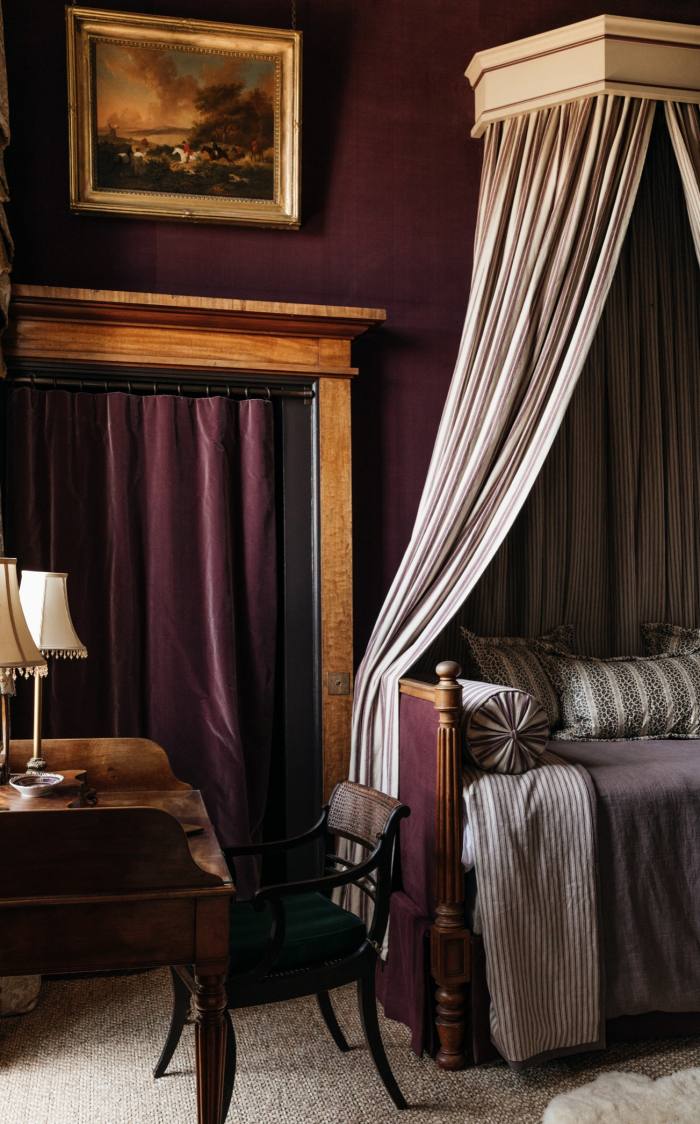 The anteroom off the Howard Bedroom, with walls upholstered in de Gournay silk velvet