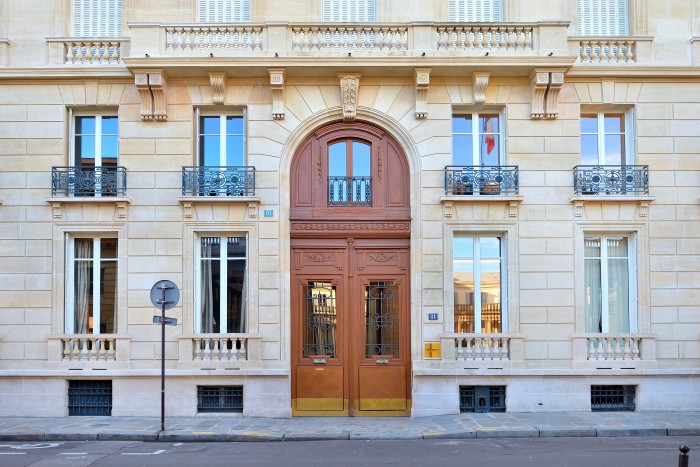 Apartment for rent on Rue de Lille through Vingt Paris