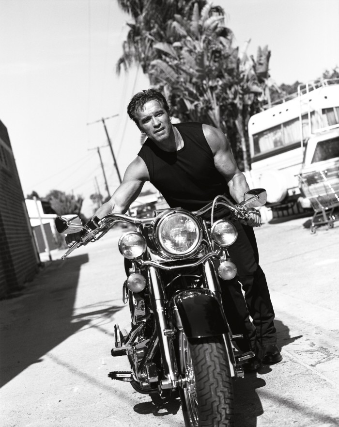 Schwarzenegger filming End of Days, released in 1999, photographed by Sante D’Orazio