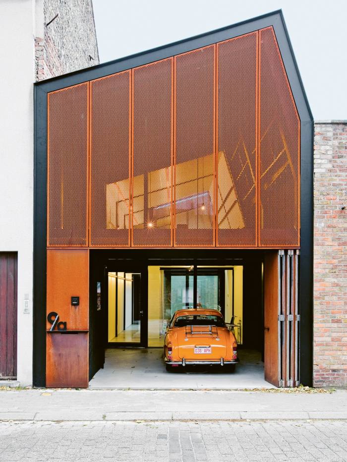 A studio apartment in Bruges by Basil Architecture with a Volkswagen Karmann Ghia Type 14, from Carchitecture