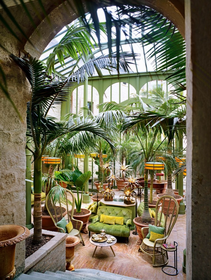 The conservatory-courtyard