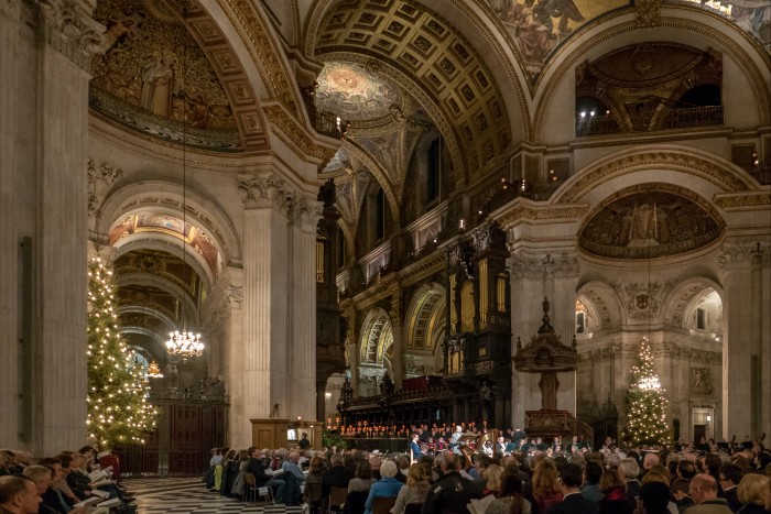 St Paul’s Cathedral’s Christmas concert in aid of the MS Society will include readings from actors Kit Harington and Rose Leslie