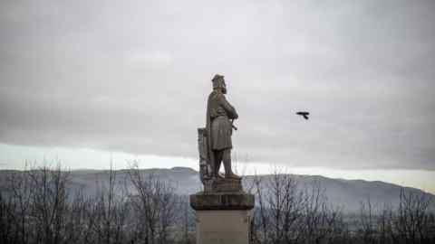 12/11/2019  Anne-Sylvaine Chaussney in Stirling for the General Election.     a statue of Robert the Bruce in Stirling castle.