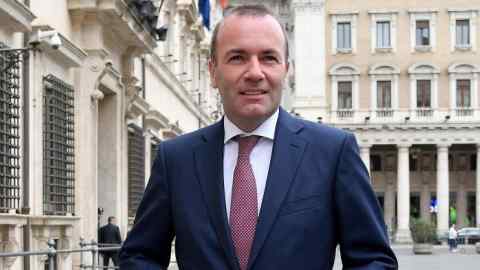 Heads of European parliament’s large liberal and centre-left blocs have advised Manfred Weber to withdraw from running for European Commission president, saying he would never win enough support from national leaders