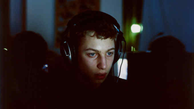 junge Gamer während zweier Tage und Nächte auf einer LAN-Party, Berlin, 2005, Deutschland