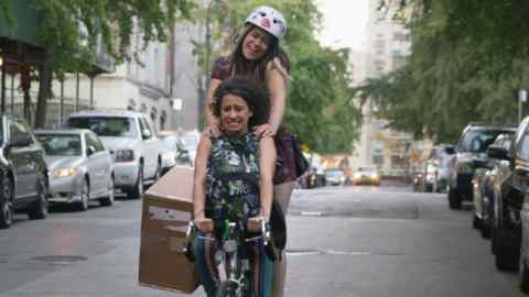HD6RD9 BROAD CITY, (from top): Abbi Jacobson, Ilana Glazer, '2016', (Season 3, ep. 305, airs March 16, 2016). photo: ©Comedy Central /