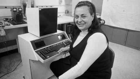 FILE -- Evelyn Berezin, president of the Redactron Corporation, with Data Secretary, the first computerized word processor, which she designed and marketed, on Long Island, New York, Dec. 20, 1976. Berezin, a computer pioneer who emancipated many a frazzled secretary from the shackles of the typewriter nearly a half-century ago by building and marketing the first computerized word processor, died on Saturday, Dec. 8, 2018, in Manhattan. She was 93. (Barton Silverman/The New York Times) Credit: New York Times / Redux / eyevine For further information please contact eyevine tel: +44 (0) 20 8709 8709 e-mail: info@eyevine.com www.eyevine.com