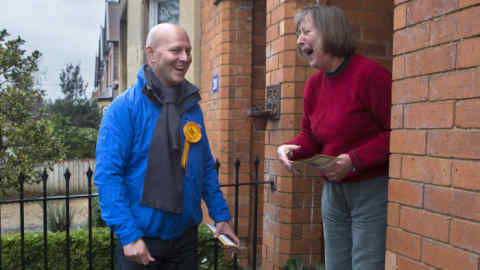 Lib Dem candidate for Cheltenham, Max wilkinson campaigning in Charlton Kings. 9/11/19.Photo Tom Pilston.