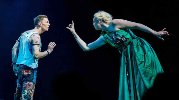 9. l-r David Moorst (Puck) and Gwendoline Christie (Titania), photo by Manuel Harlan