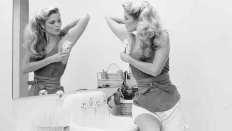 Model Christie Brinkley shaves her armpits