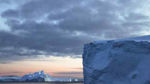 Greenland: meltwater is a threat